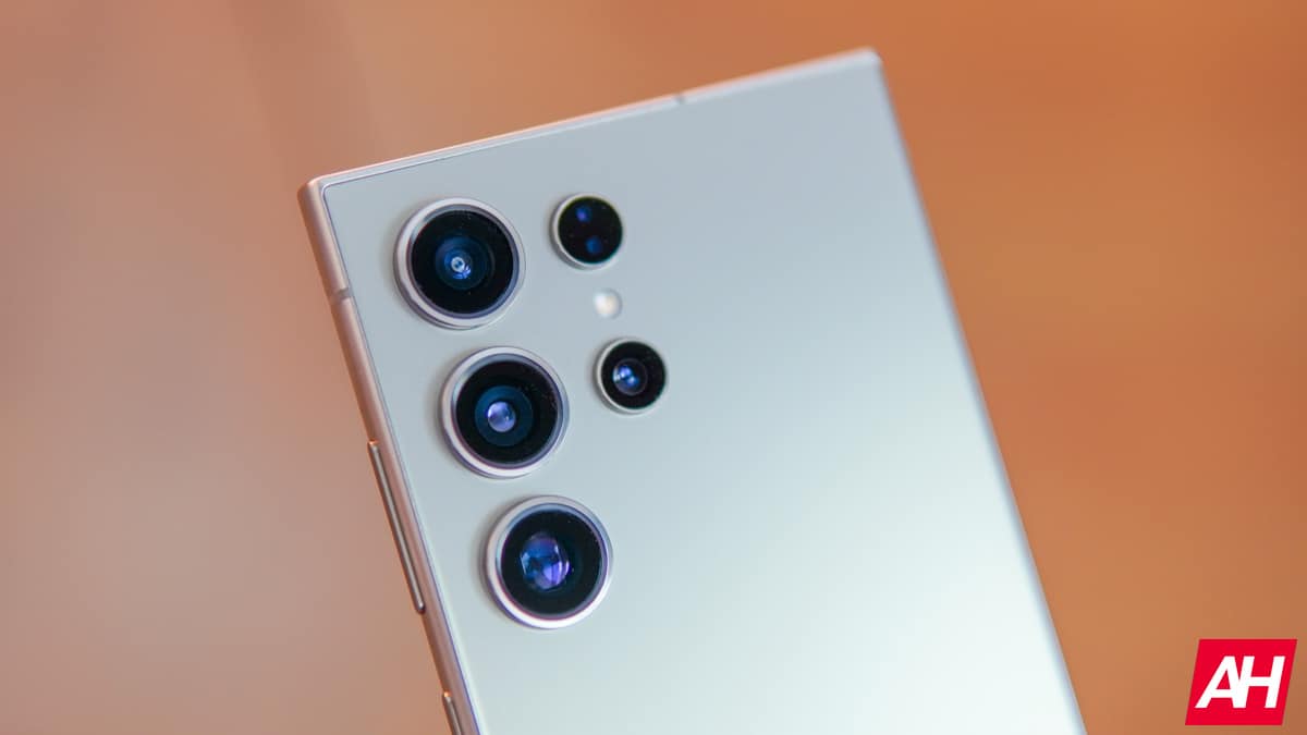 that-random-laser-could-fry-your-phone-camera-(here’s-why)