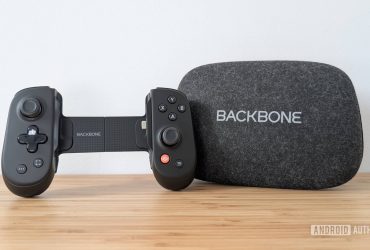 the-backbone-pro-is-the-best-mobile-controller-that-you-absolutely-don’t-need