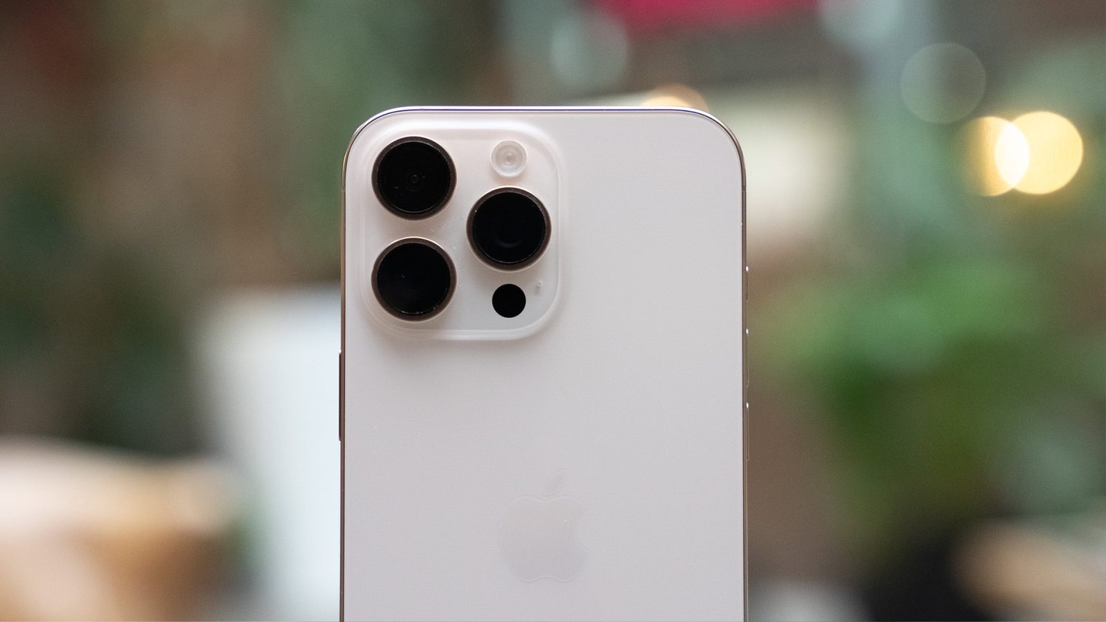 apple-might-finally-catch-up-to-samsung’s-megapixel-madness