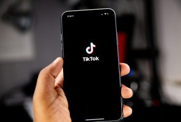 owning-the-moment:-why-downloading-tiktok-videos-is-more-useful-than-you-think