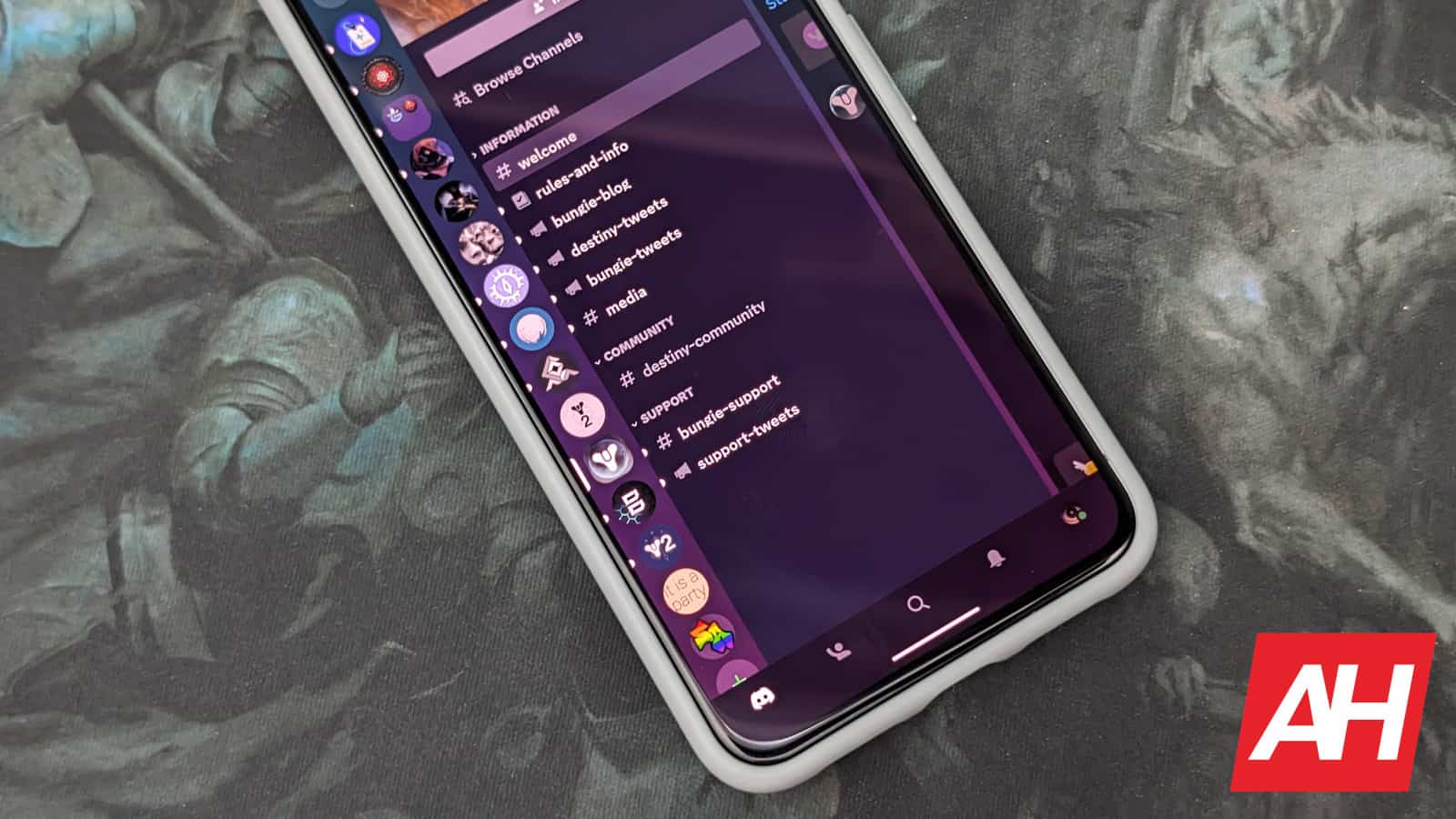 discord’s-new-‘orbs’-will-let-you-try-nitro-for-free