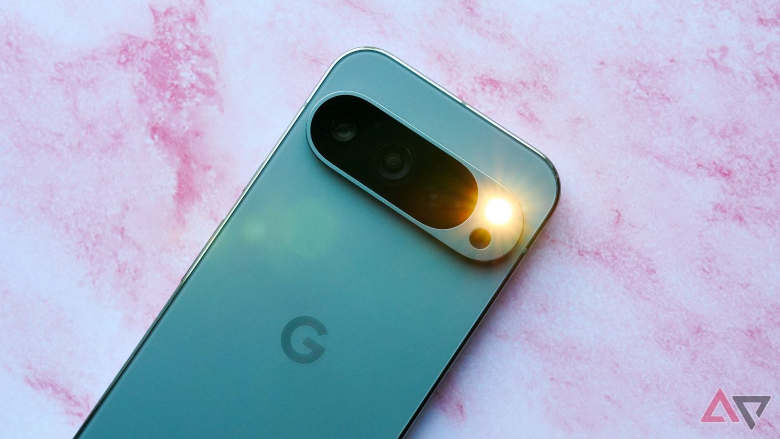 i-think-the-pixel-9-is-the-perfect-android-phone,-and-you-can-get-one-right-now-for-$200-off