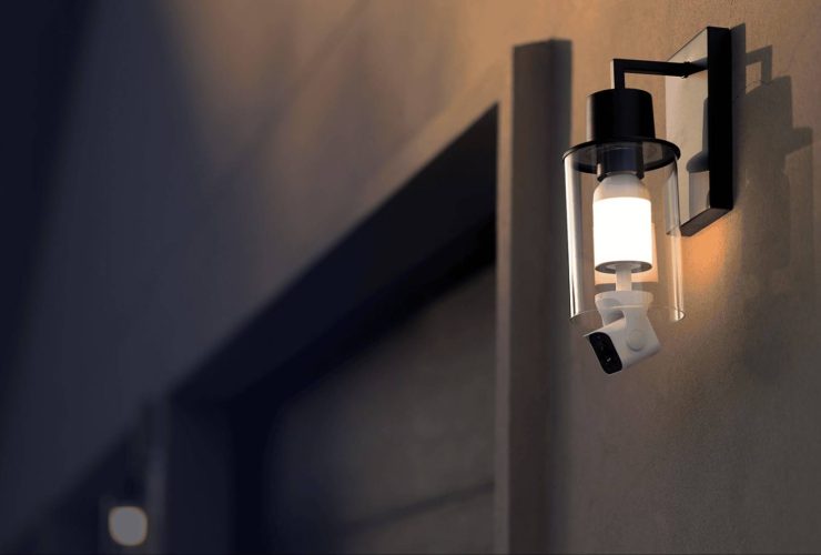 wyze’s-new-outdoor-camera-solves-wiring-hassles-with-a-clever-design