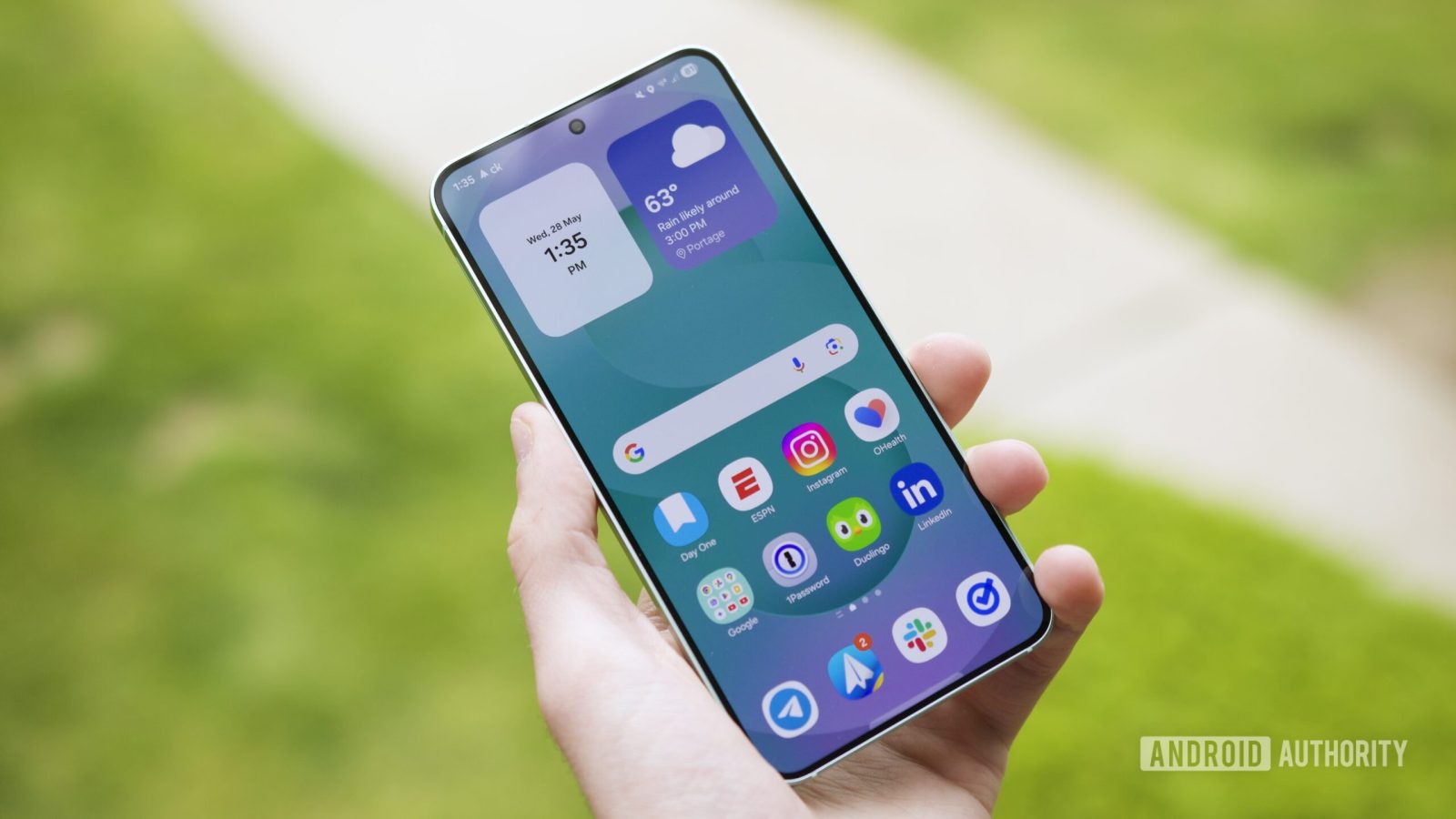 samsung-notes-finally-brings-its-handy-math-solver-to-galaxy-phones-with-one-ui-8
