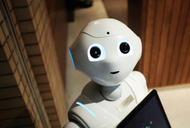 forget-drones—amazon-is-planning-to-send-robots-to-your-door