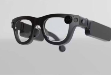 meta’s-smart-glasses-can-see-your-hands,-track-your-eyes,-and-read-your-pulse