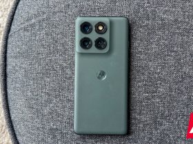 motorola-edge-2025-has-faux-leather-style-while-the-google-pixel-9a-is-still-plastic