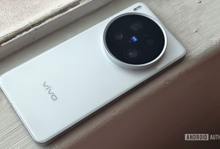 after-using-the-vivo-x200-ultra-for-several-weeks,-i-wish-samsung-would-copy-its-amazing-cameras