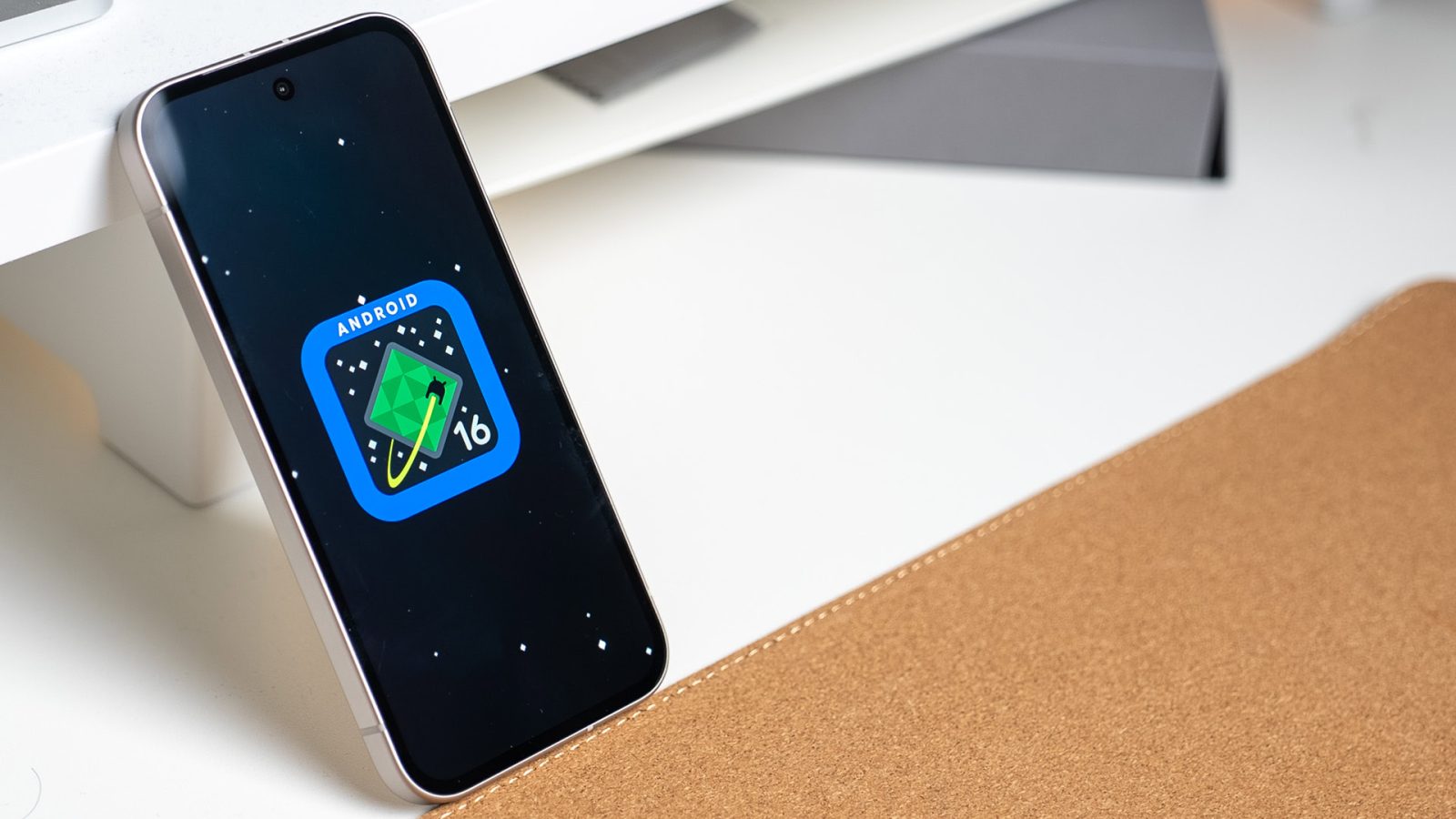 custom-dark-mode-scheduling-is-reliable-again-in-the-latest-android-16-beta