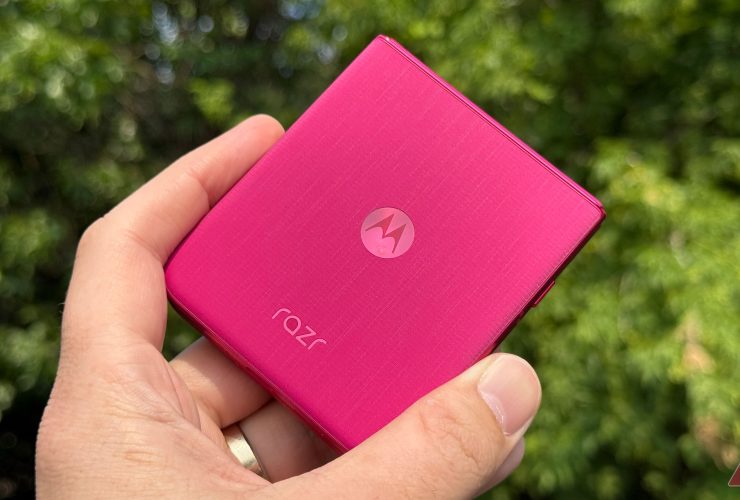 i-bought-the-motorola-razr-ultra-so-you-don’t-have-to