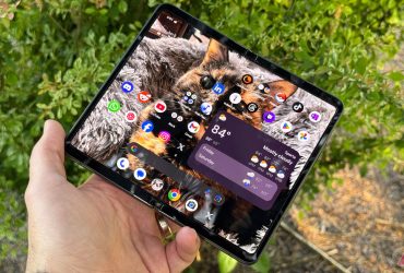 the-google-pixel-fold-broke-my-heart-at-launch-but-won-it-back-completely