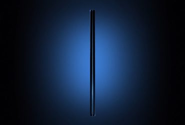 samsung-shows-off-just-how-thin-the-galaxy-z-fold-7-really-is