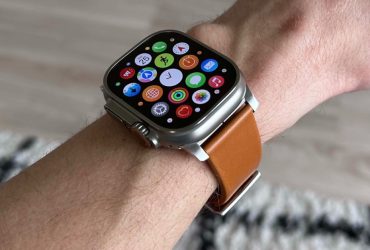 this-new-android-foldable-claims-to-have-apple-watch-support…-somehow