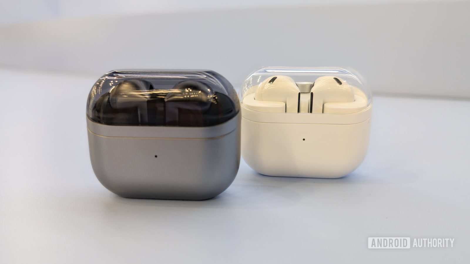 samsung-could-shake-up-its-audio-lineup-with-two-new-earbuds-(apk-teardown)
