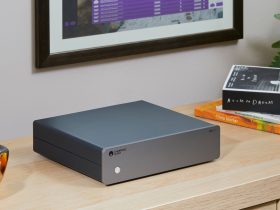 the-cambridge-audio-mxw70-fits-big-power-into-a-small-package