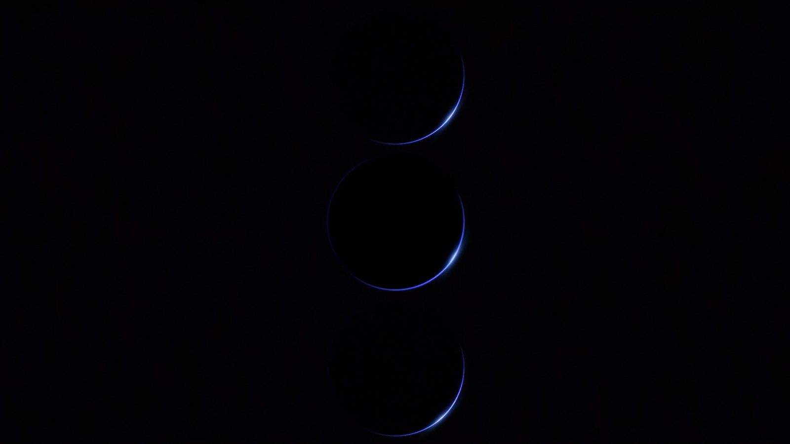 samsung-galaxy-z-fold-7-peeks-from-the-shadows-with-three-camera-rings