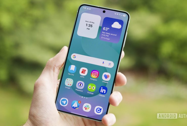 one-ui-8-beta-2-fixes-samsung’s-supersized-widgets