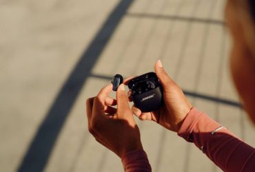 bose’s-latest-ultra-earbuds-have-some-ai-powered-tricks-for-navigating-your-noisy-world