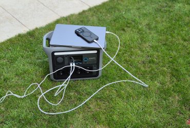 this-surprise-deal-knocks-$350-off-the-best-portable-power-station-on-the-market