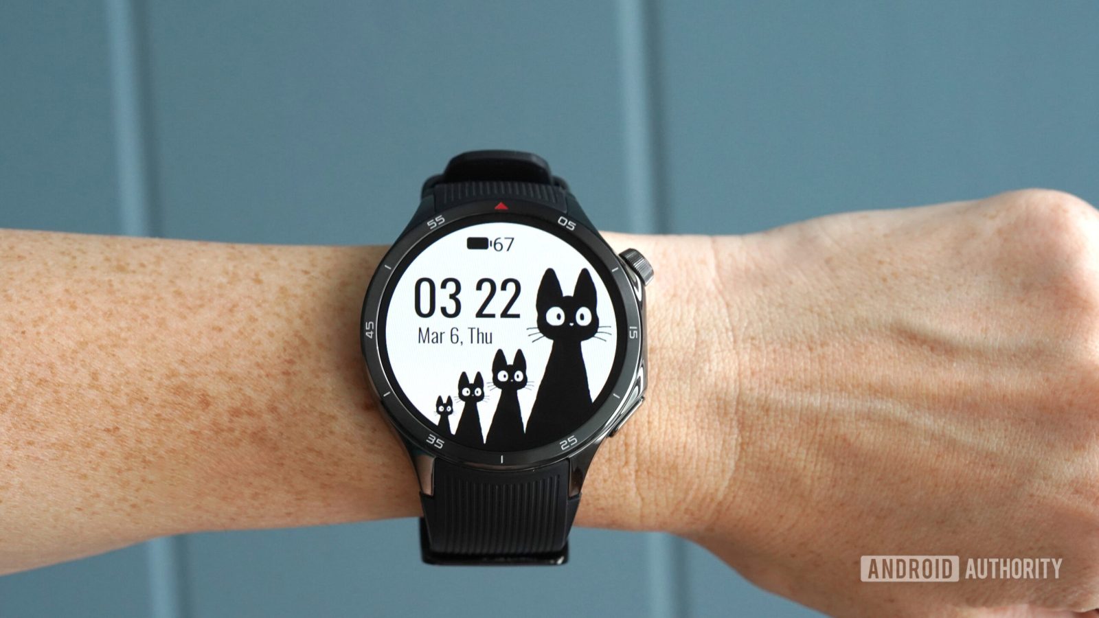 google-warns-wear-os-users-to-install-their-favorite-legacy-watch-faces-before-2026