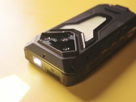 hands-on-with-the-ulefone-armor-34-pro:-projector-power-in-your-pocket