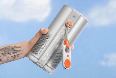 xgimi’s-new-portable-google-tv-projectors-pack-a-punch-in-a-small-package