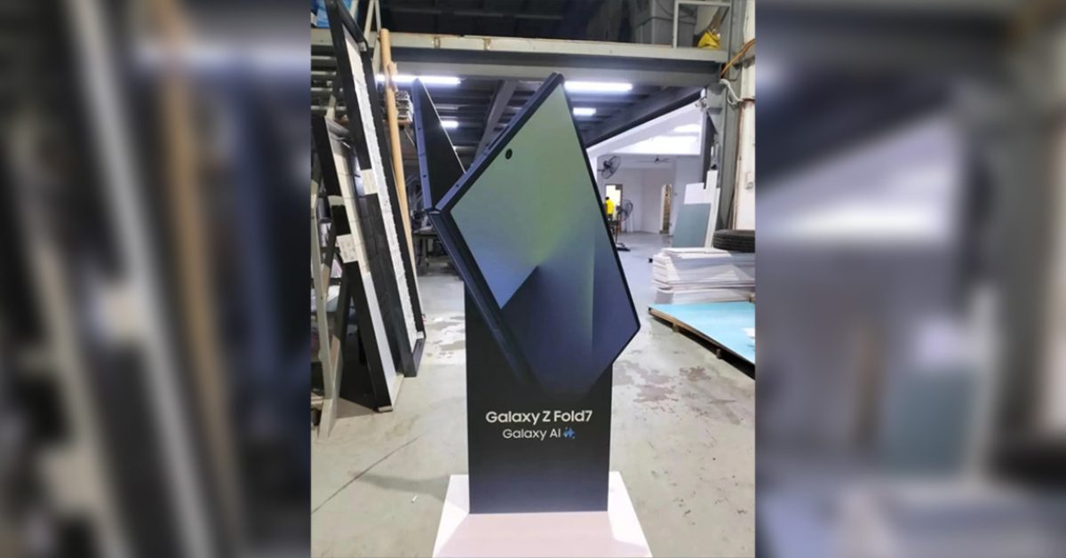 samsung’s-galaxy-z-fold-7-looks-incredibly-thin-in-latest-leak-[gallery]