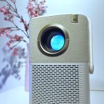 the-yaber-t2-plus-runs-on-battery-and-is-seriously-worth-a-peek