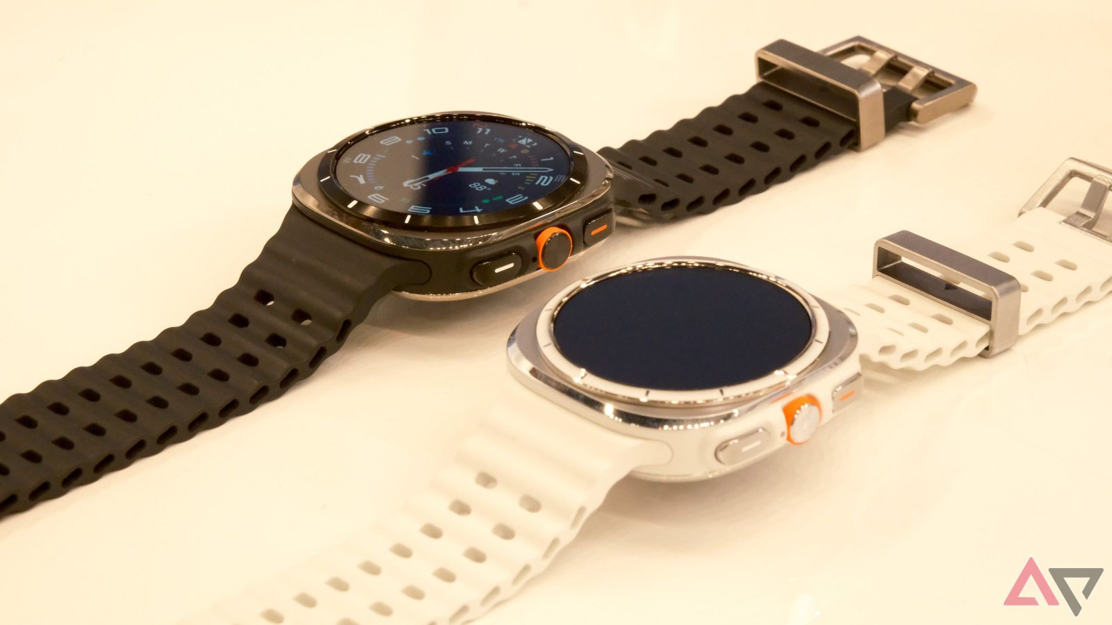 the-galaxy-watch-8-classic-might-not-be-for-you-if-you-have-smaller-wrists