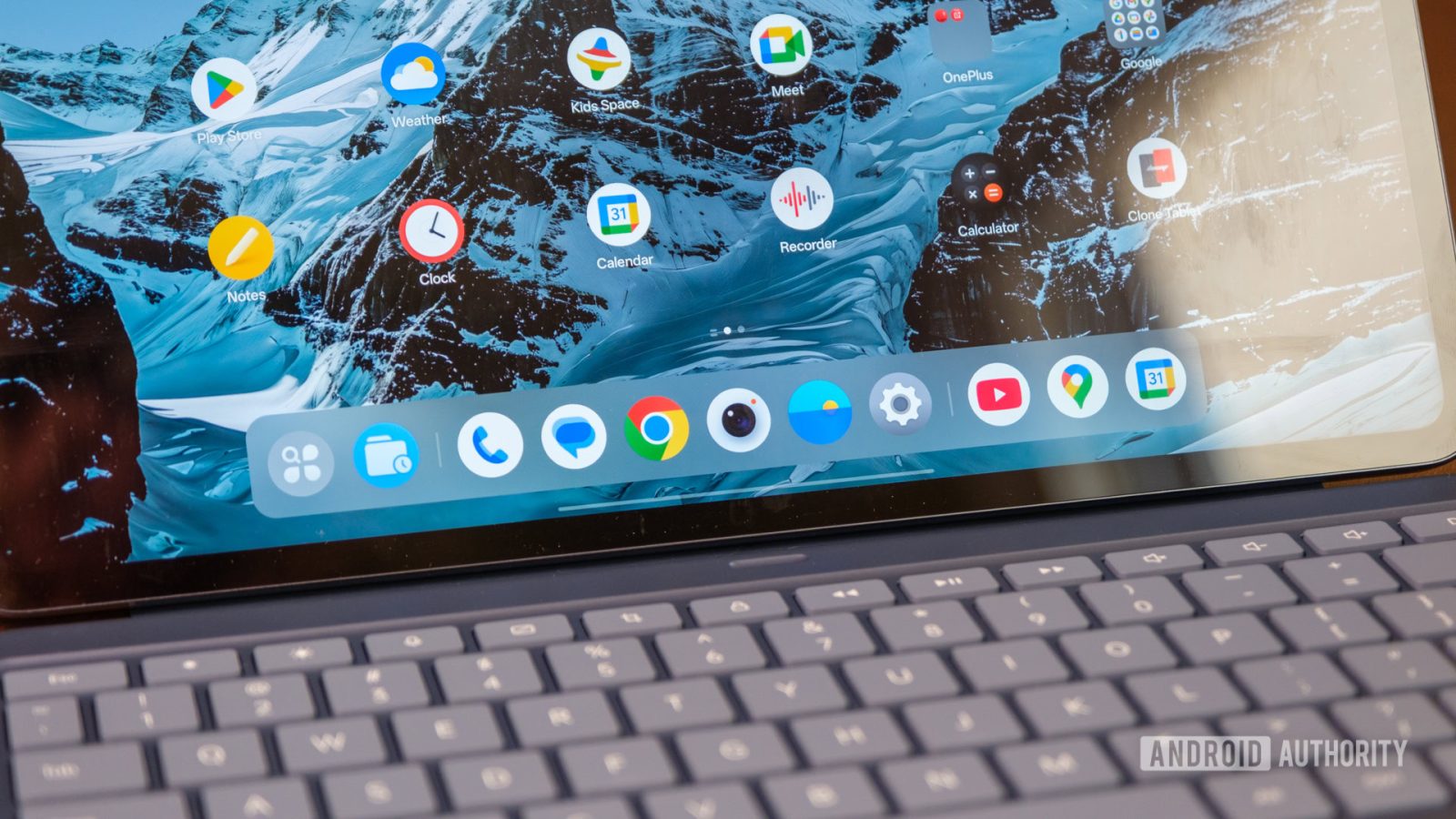 oneplus-tablets-are-getting-one-of-android’s-best,-and-one-of-its-worst,-productivity-features