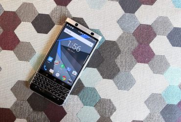 someone-is-trying-to-revive-blackberry-(again)-by-putting-new-specs-and-android-in-old-devices